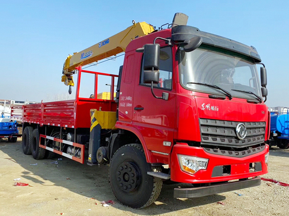 東風(fēng)暢行D3L后雙橋隨車(chē)吊