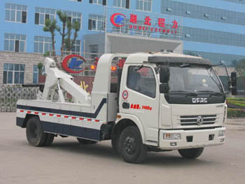 程力威牌CLW5082TQZ5型清障車(chē)