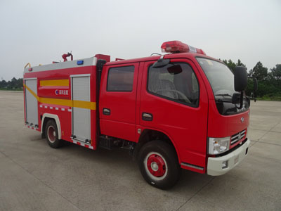 程力威牌CLW5071GXFGL20型干粉水聯(lián)用消防車(chē)