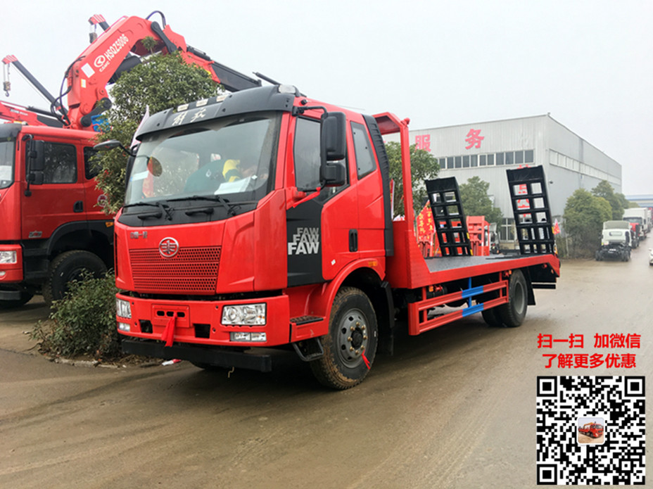 解放J6平板運(yùn)輸車.jpg