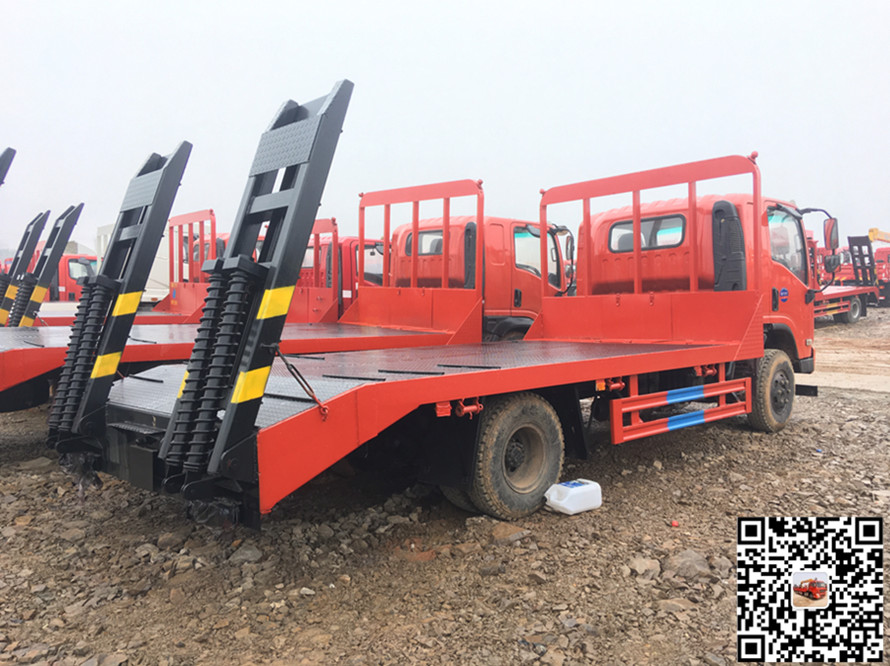 國(guó)六平板車(chē)、平板運(yùn)輸車(chē)、挖機(jī)運(yùn)輸車(chē)、平板拖車(chē)、藍(lán)牌平板車(chē)、平板車(chē)價(jià)格、程力平板、平板車(chē)廠家、平板車(chē)、挖機(jī)平板車(chē)、平板車(chē)圖片、重汽豪曼藍(lán)牌平板運(yùn)輸車(chē).jpg