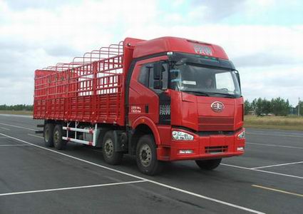 解放J6前四后八倉柵式運(yùn)輸汽車