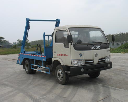 東風(fēng)小霸王擺臂式垃圾車(chē)