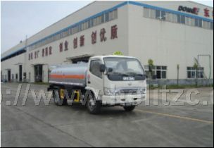 （3立方）東風(fēng)小金霸加油車(chē)